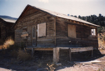 there are buildings all over the mountain